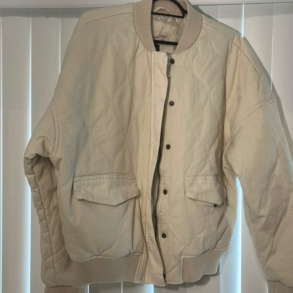 Universal Thread Cream White Winter Bomber Jacket